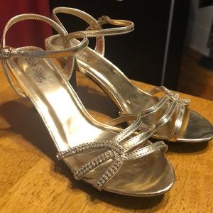 Silver Slipper heels, pretty nice party shoes